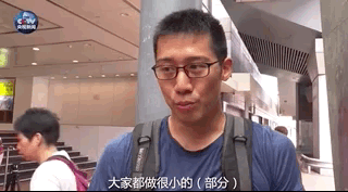  忍不住@香港街头的这场“快闪” 让人忍不住点赞