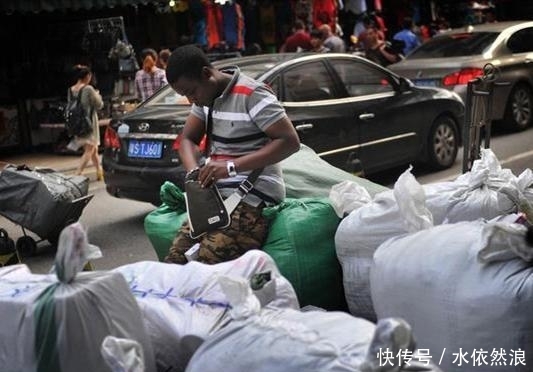  「黑人」被外国人占据的2座中国城市，黑人好不容易走了，日本人