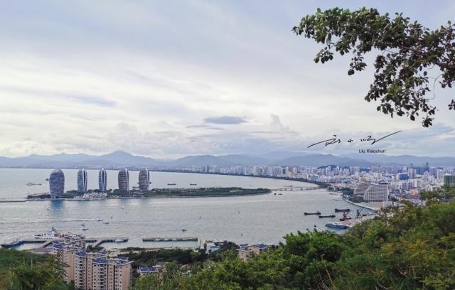 都说海南三亚的景色不输泰国，为什么中国游客却更爱去泰国旅游？