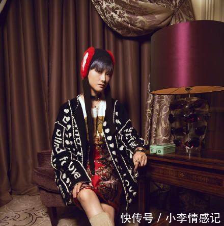 李宇春和唐艺昕同穿长筒袜,一个惊艳了米兰,一个却穿成灾难