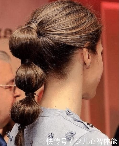 「 莱蒂」女神范丝毫不减当年，甩出凯特王妃好几条街，西班牙王后莱蒂齐亚