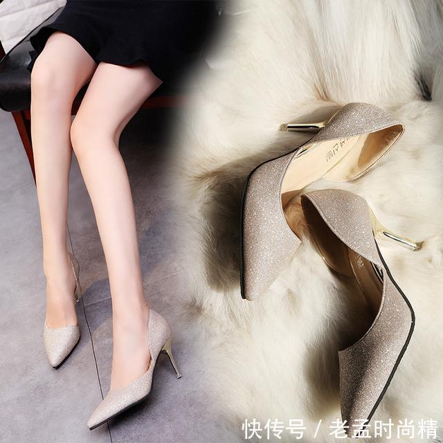 『风范』欧美气息的尖头高跟单鞋,穿在脚上性感十足,满满的女神风范!