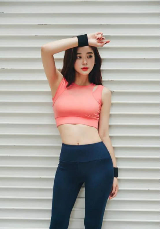 谁说打底裤不能外穿，小姐姐穿对了秒杀一切搭配！