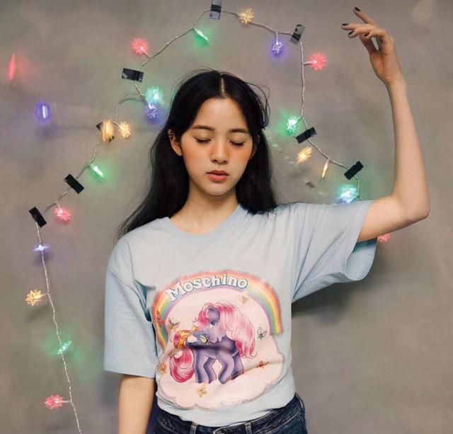 小猪佩奇已过时，2018下半年流行小马宝莉，没穿的明星们OUT啦