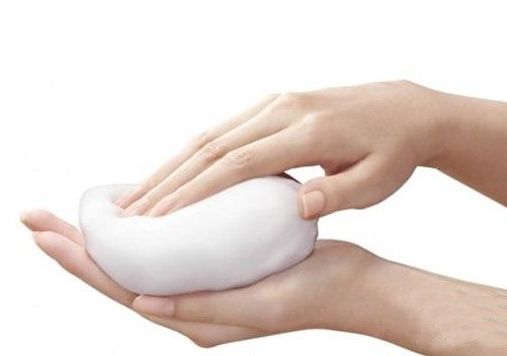 教你额头上长痘痘快速消除，经验太有用了