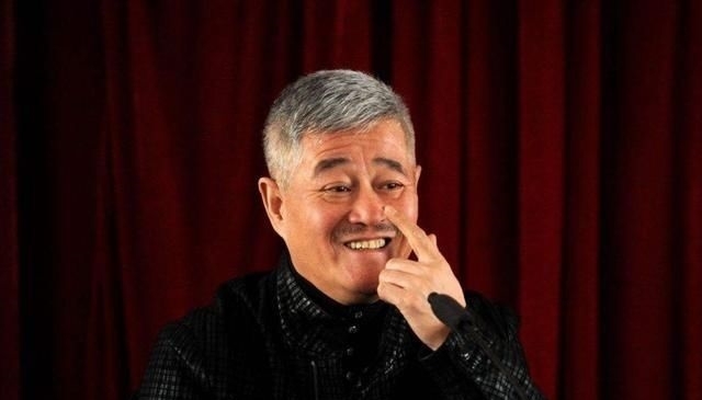  赵本山@他是王小利的老婆，剧中却是谢广坤的女儿，如今一家恩爱幸福