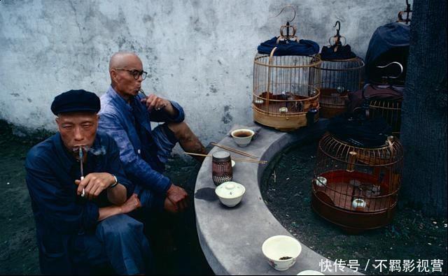 老照片１９８０年的中国社会百态，难得一见，值得收藏
