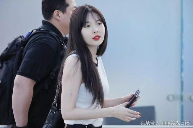 小野马金泫雅夏日强势回归，浴缸镜头让人喷血，小蛮腰穿搭更绝妙