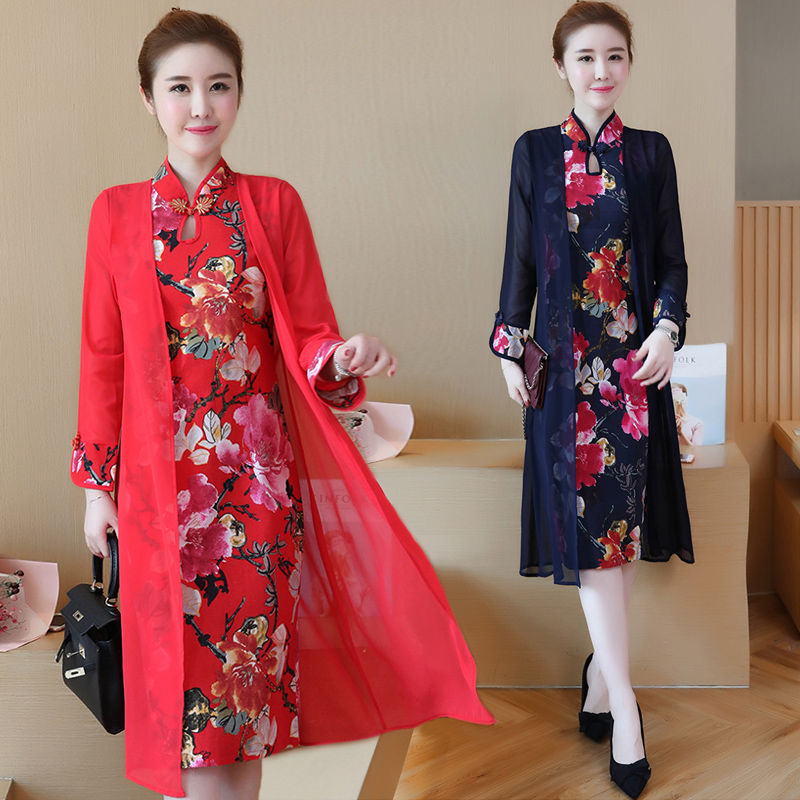 等七八天，旗袍裙终于上新!看完立马买2件，婆婆穿美到不可思议