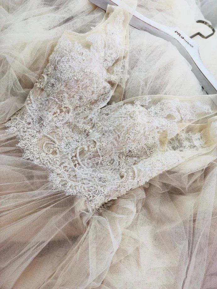 打卡全北京最粉红的婚纱店，我站在店里拍了5000多张照片