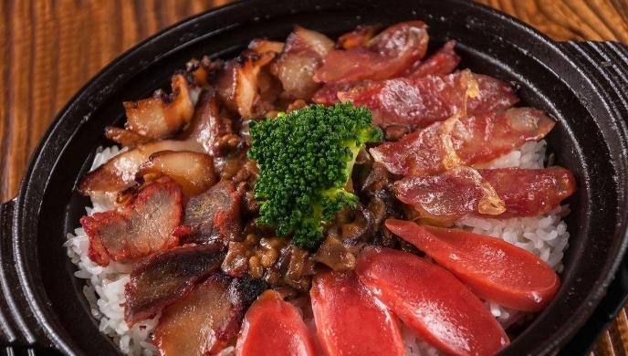 只因上了《舌尖上的中国》这家饭馆飘了，本地人基本不去吃