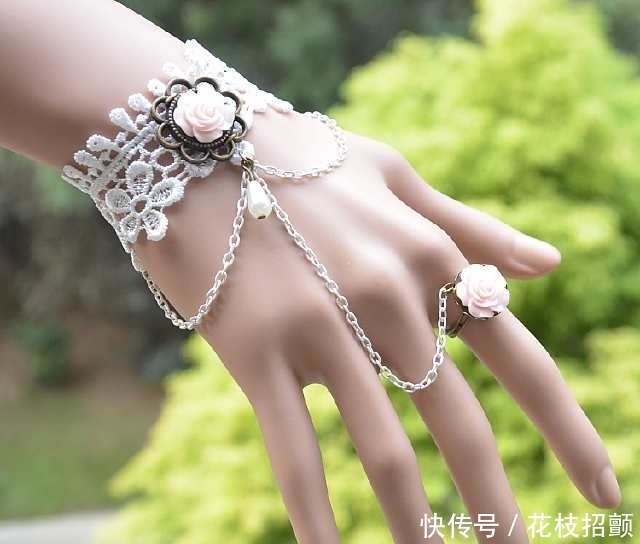# 心理测试#测测你什么时候最招桃花，心理测试：挑一款手链