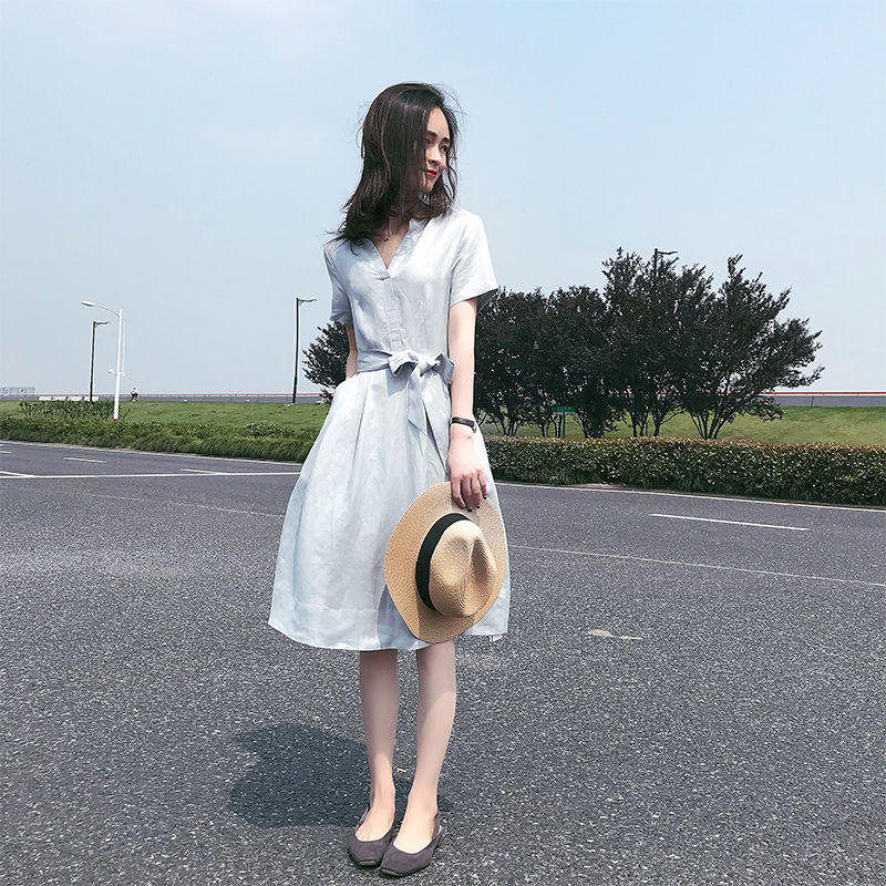 第一次见这么有气质的“高冷裙，适合8090后穿，美的让人痴迷