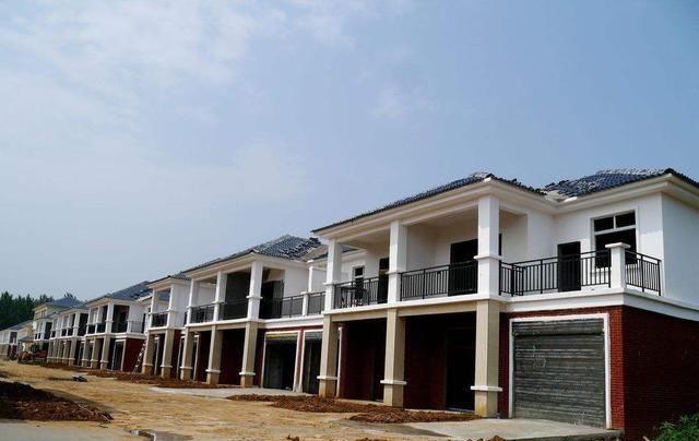  #农民#农村合村并镇，对农民来说是好事还是坏事？