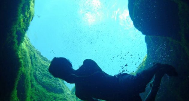 美国死亡洞穴，每年夺几十人性命，依旧有人往下跳