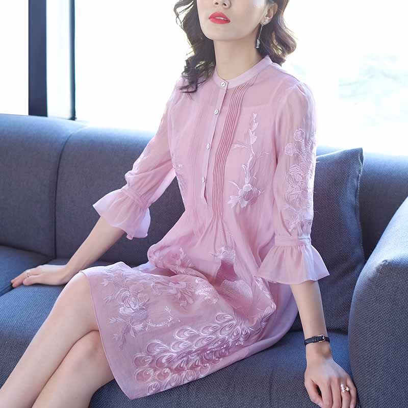 我肩宽肚子大!立秋后，偏爱这秋裙，出门逛街人人夸，显瘦巨划算