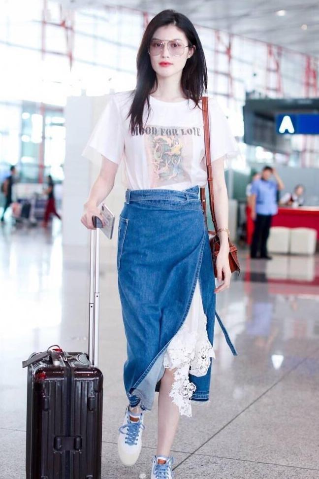 何穗把148元的某宝同款穿出14800元的大牌范, 网友: 不愧是超模!