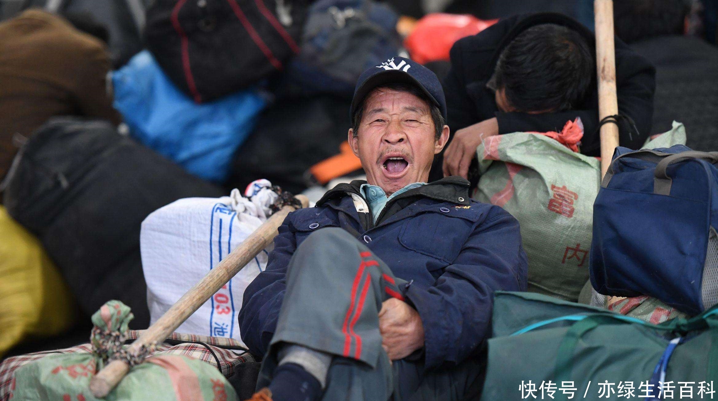 2亿农民工迁徙路线，10年前多去东南沿海，如今多去中西部，为啥