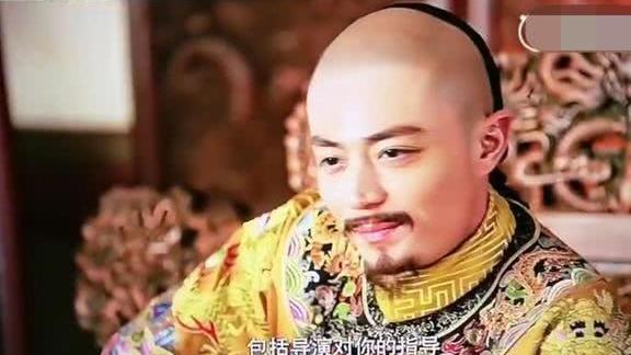 如懿传：香妃出场一舞惊人，摘下面纱皇上的眼神亮了，网友：油腻