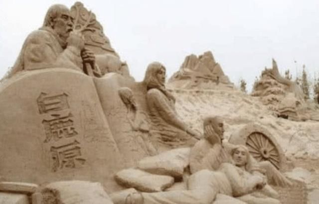 中国又一景区衰败，一碗素面30元，店铺为何批量倒闭？令人深思