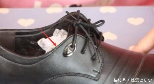 特别:买鞋子时,鞋子里“那团纸”一定要留下来,特别“值钱”,别不懂