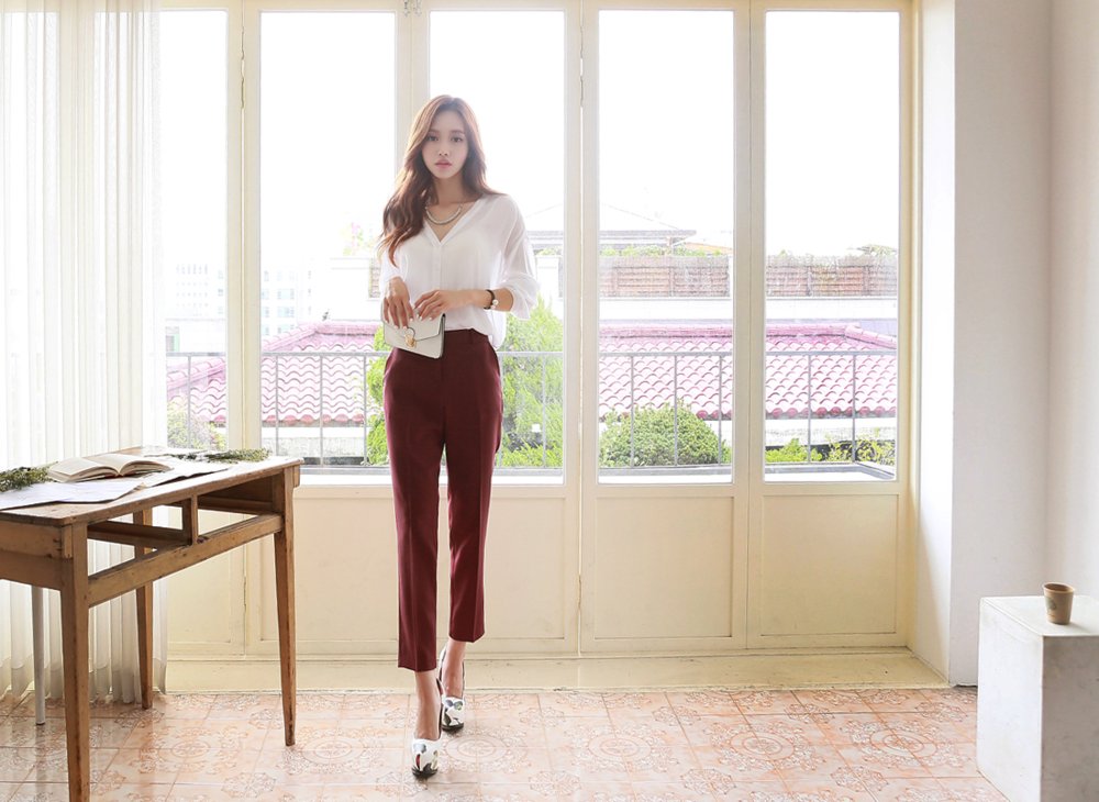 思念，在悠悠岁月里悄悄沉淀;执著，在遥遥守望中风化成石