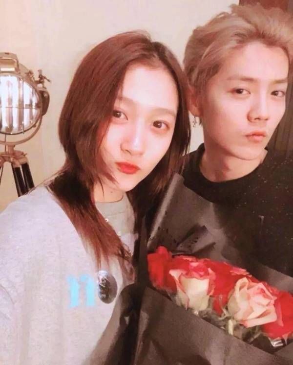 未来岳父发话!关爸爸破分手传言,帮忙宣传鹿晗新剧还晒合影?