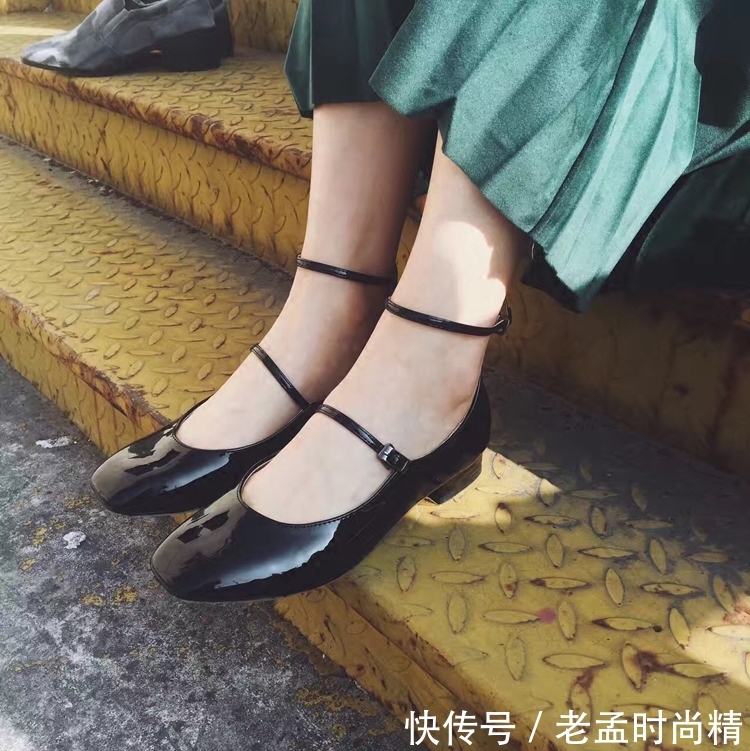 【当下】时尚潮流瞬息万变,当下流行的是这12款高跟鞋,你会选吗?