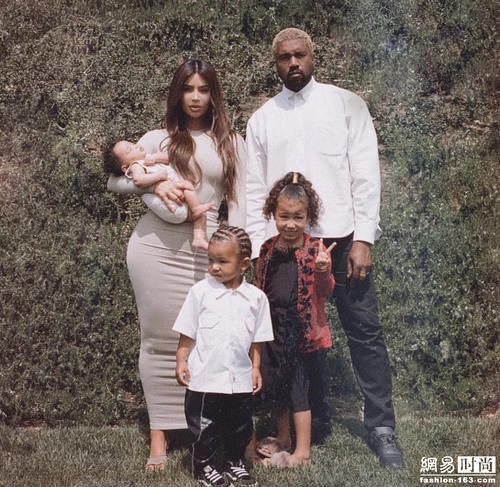 卡戴珊这么富 但她穿的衣服真的都不是啥值钱货