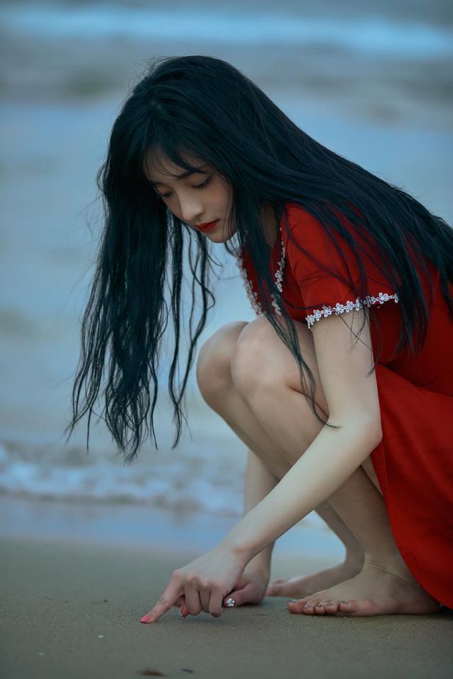 「 辣妈」连旗袍也穿这么韵味？，街拍：个性十足的辣妈