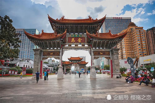  彝族自治州|最“独特”的省份，省会是新一线城市，其它城市却都