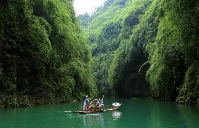 藏在火炉重庆的凉都秘境，坐拥8大清凉耍处，气温不超25℃！