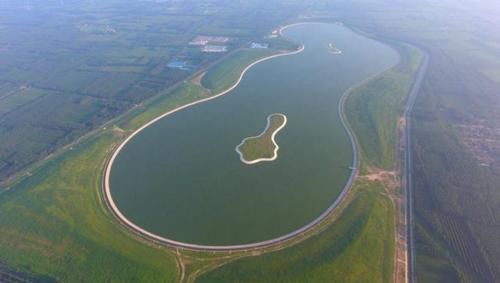  「西北」中国西北的引水工程，打穿秦岭横断十座山脉，将引长江