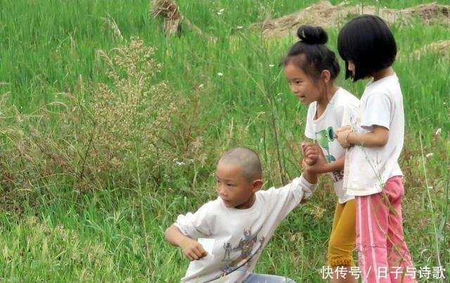 计划生育偷着生，二胎补助都有了，大家反而不想生了，为啥