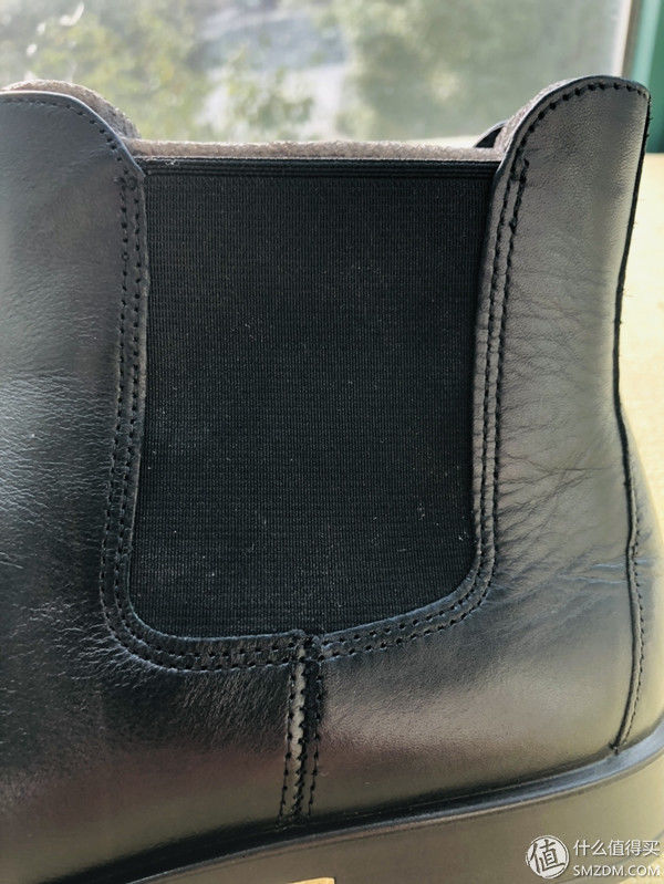 敲代码的小仙女的日常晒鞋 篇三:这双ECCO的雕花切尔西靴真好看