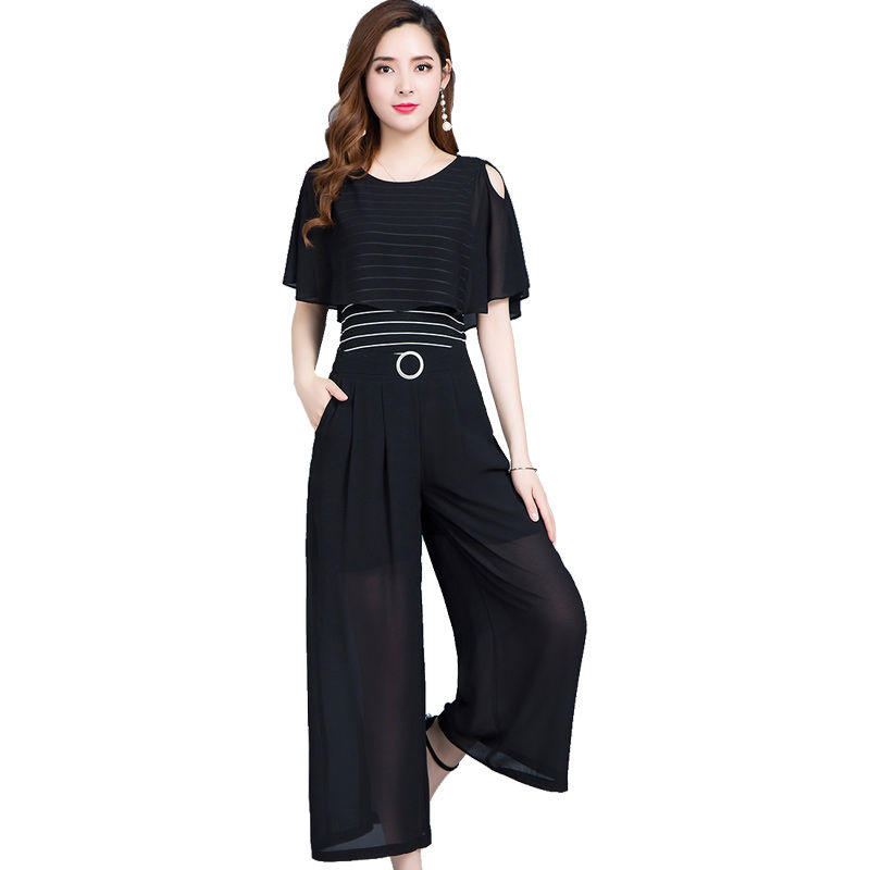 连衣裙早就过季了!现在流行的优雅套装，随便一款都高挑吸引人