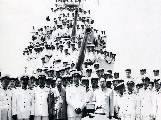 历史上的今天--中国人民解放军海军成立