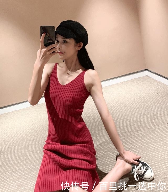  [女人味]春天怎么穿出女人味？最解风情包臀连衣裙，凹凸感明显魅力四射