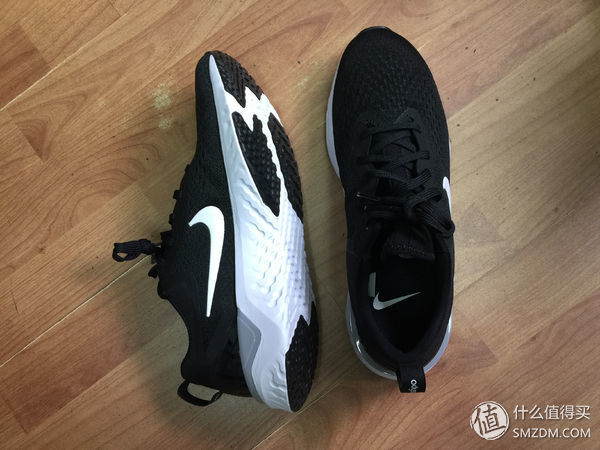 Nike跑鞋 Odyssey Recact 轻晒单