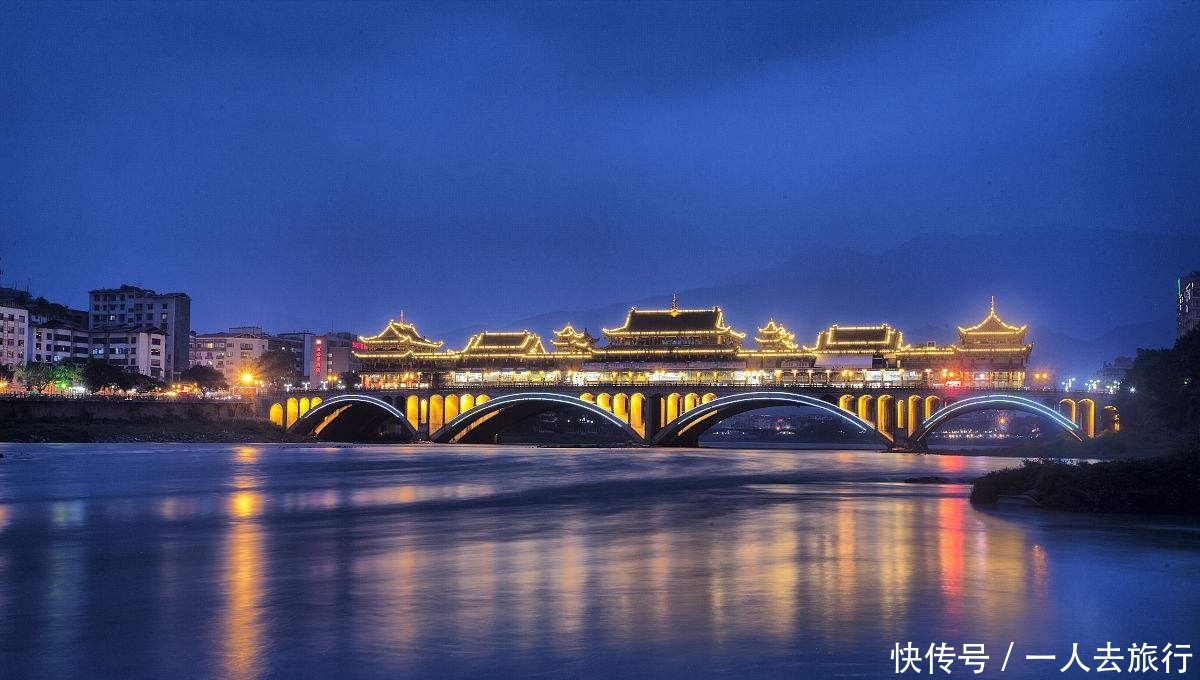 川藏线自驾游住宿攻略：川藏线上这些美食一定不要错过！