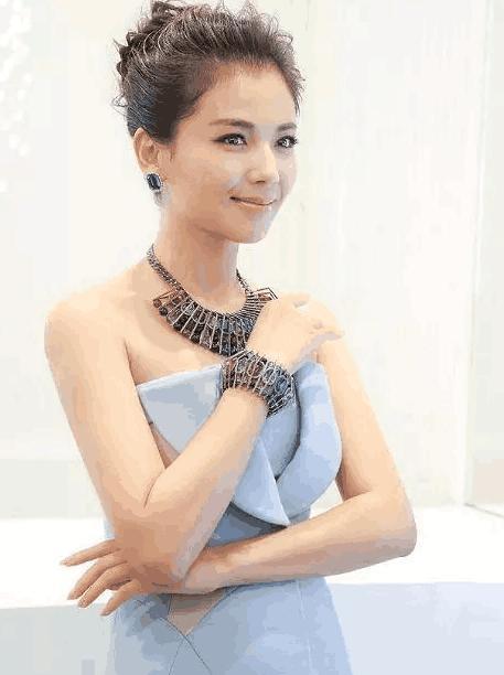 刘涛再次出事？负面新闻满天飞，网友：直接不相信自己的眼睛