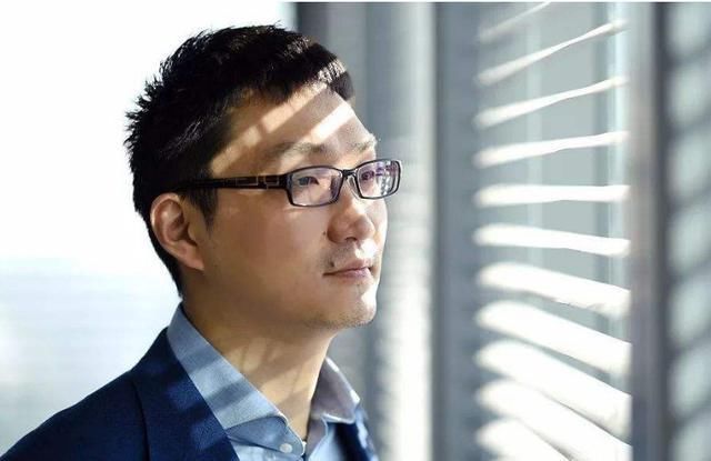 拼多多又摊上事了！上市后短短几天暴跌六百多亿，还面临假货调查