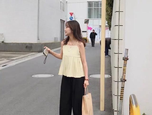  「竟然」这么显瘦的裤子，竟然藏在妈妈的衣橱里！