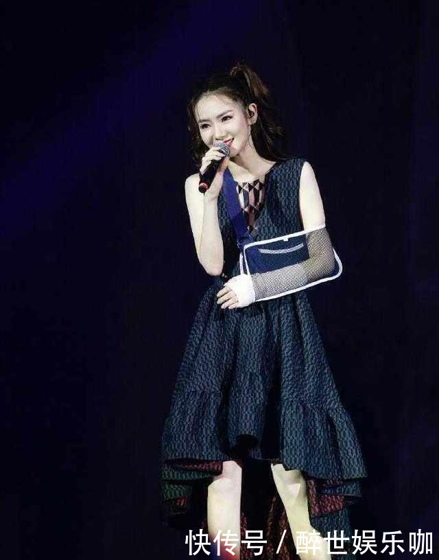 看来戚薇的腿, 男人都要怀疑人生, 网友: 就是两根擎天柱