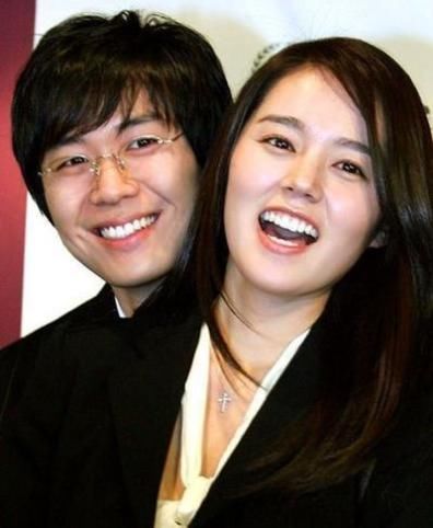 41岁延政勋尽显熟男魅力 5月与韩佳人喜获二胎 结婚14年甜蜜如初