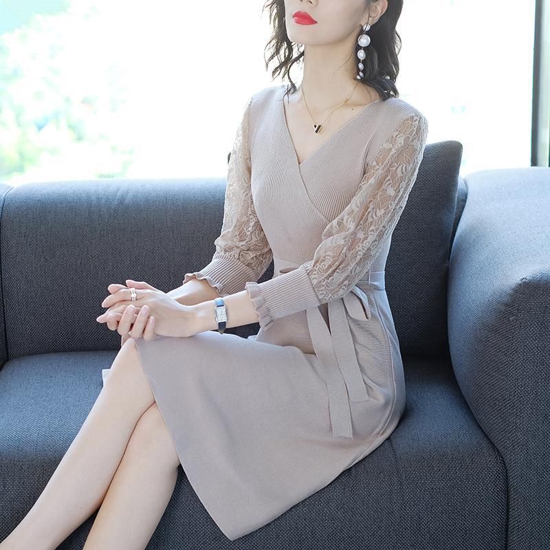 女人永远不能拒绝蕾丝裙的诱惑，让你女人味爆棚，冬天内搭特合适