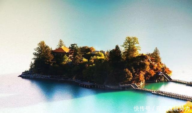 别错过秋天的林芝,景色堪比喀纳斯,最不该错过秋色童话世界