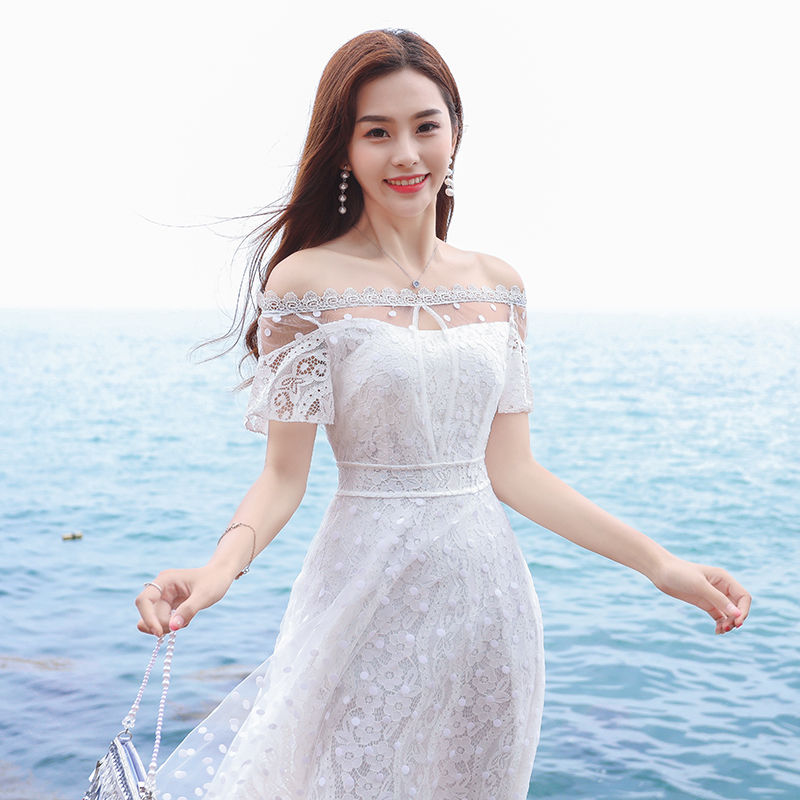 80后美女看过来，穿这几款连衣裙，上身勾人心魂，惊艳十足