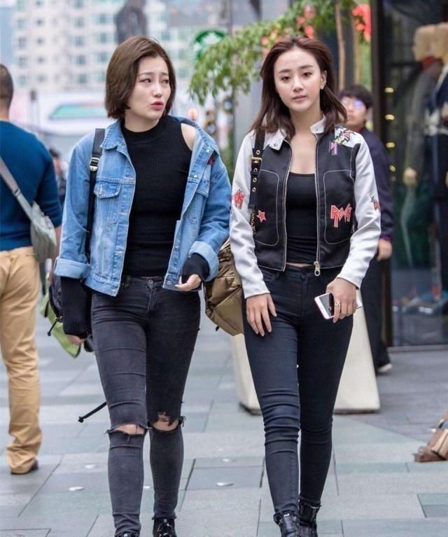 形容■街拍美女:活泼开朗的小姐姐,用美若天仙形容不为过
