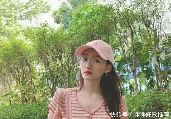  『漂亮』归国四子女友对比：鹿晗的漂亮，吴亦凡的清纯，黄子韬的才叫美
